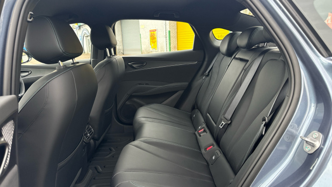 BYD Seal 6 1.5 DM-i Boost 4dr e-CVT Saloon - Image 16